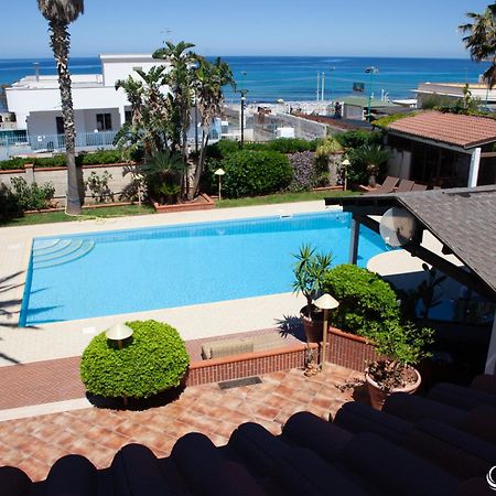 Villa Seven Palms Isola delle Femmine Luaran gambar
