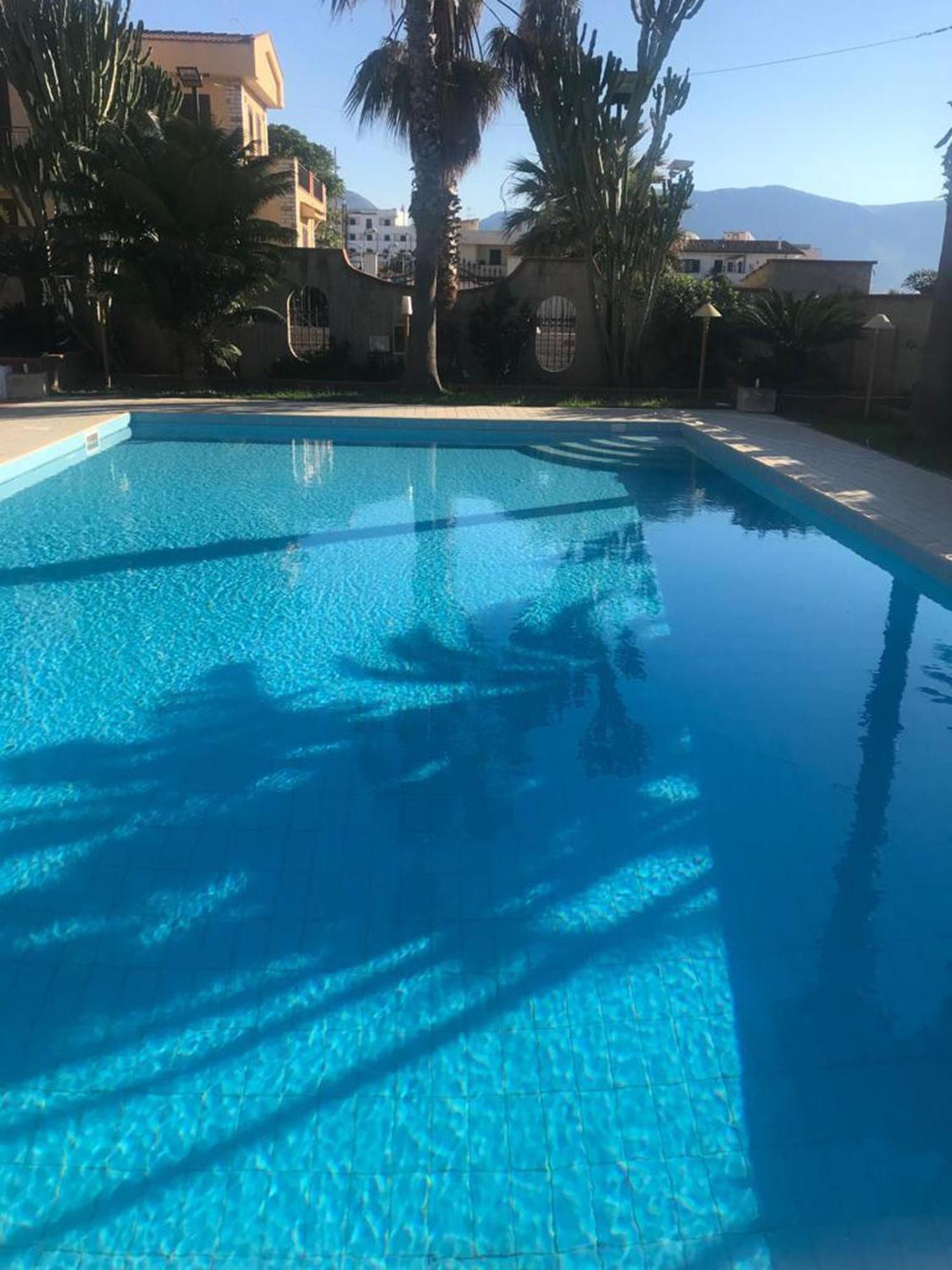 Villa Seven Palms Isola delle Femmine Luaran gambar